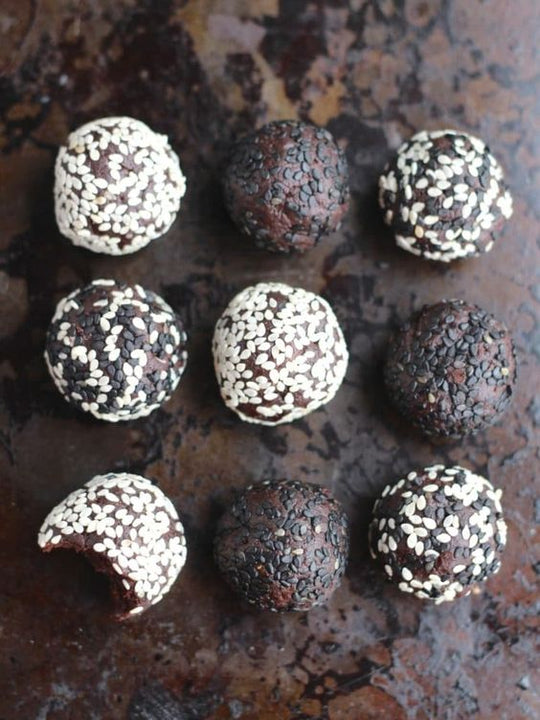 Cocoa Dates Sesame Balls